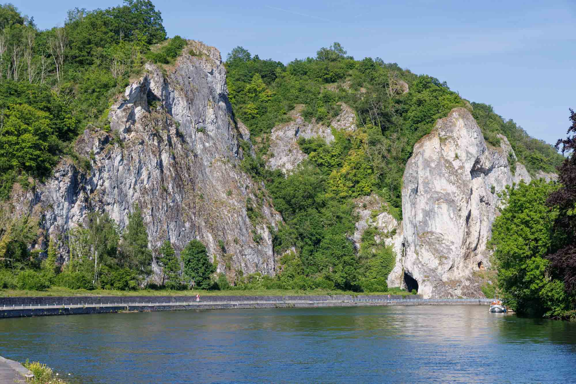 De Rocher de Moniat met uitzicht op de Maas bij Anseremme