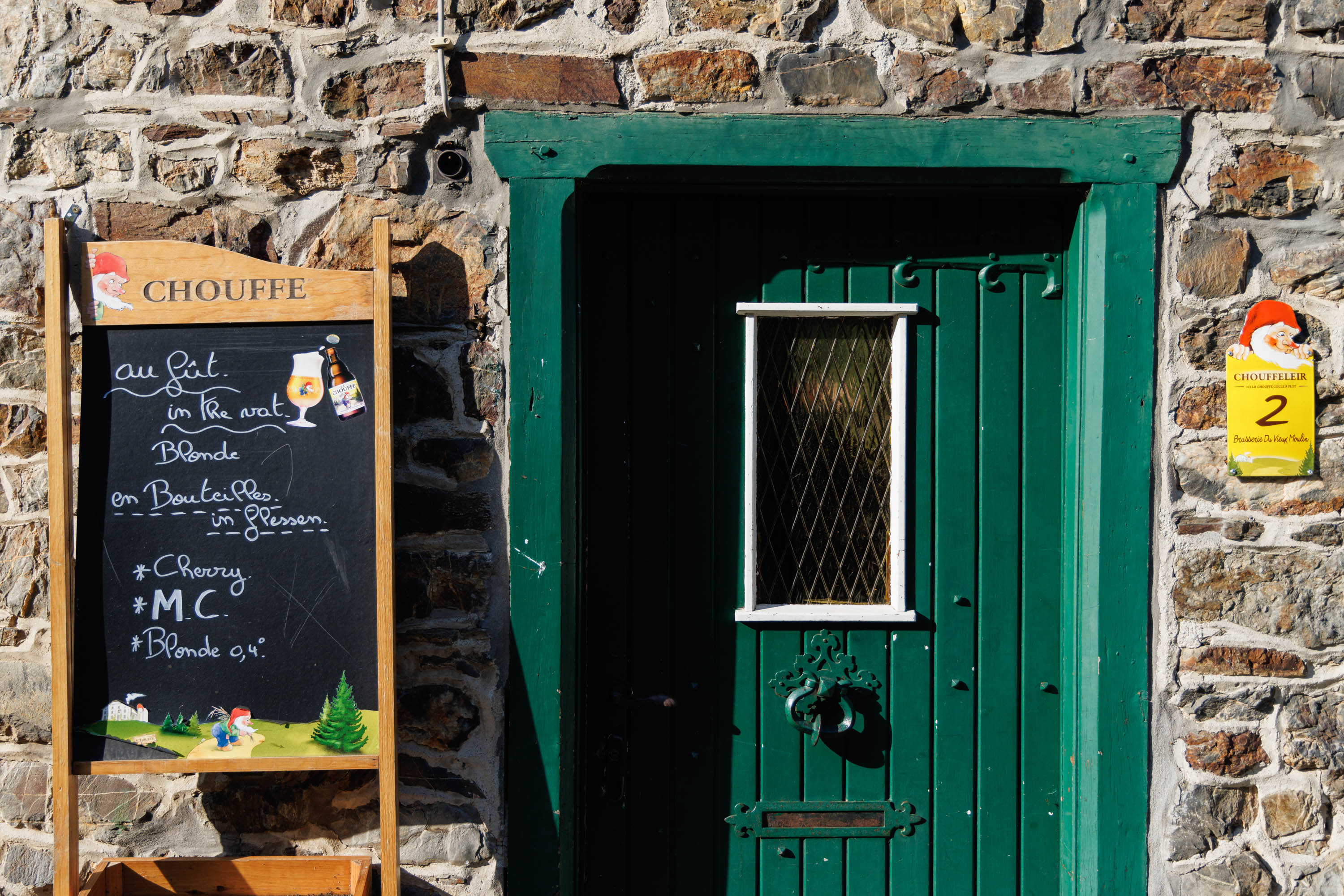 Kleine brasserie in het hart van het dorp Grand-Coo